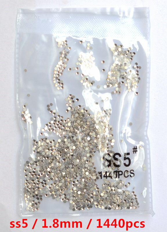 Прозрачни сиви камъчета Сваровски SS5-1440бр.